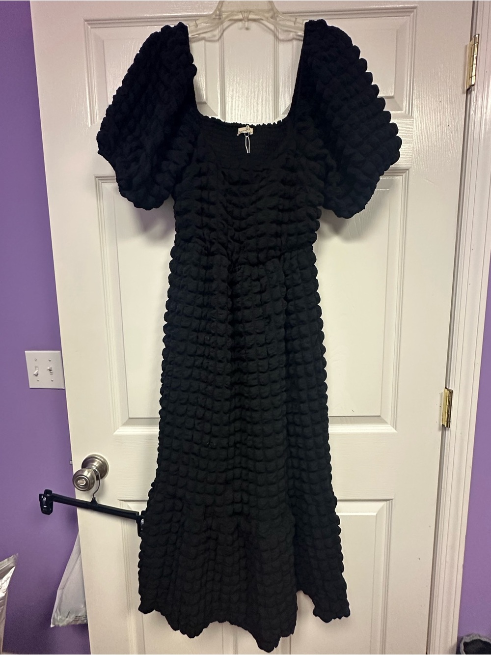 Textured Puff-Sleeve Black Maxi Dress